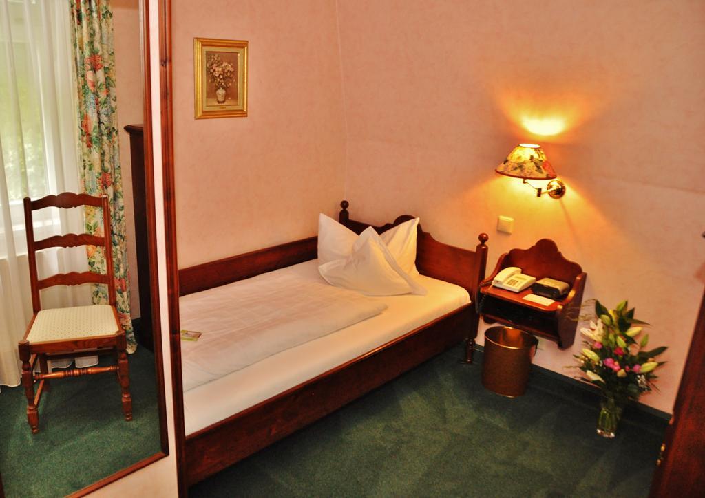 Flair-Hotel Waldfrieden Schwarzatal Экстерьер фото