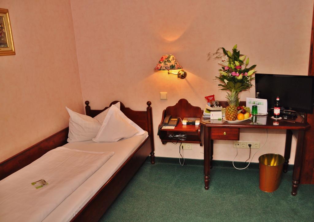 Flair-Hotel Waldfrieden Schwarzatal Экстерьер фото