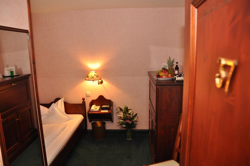 Flair-Hotel Waldfrieden Schwarzatal Экстерьер фото