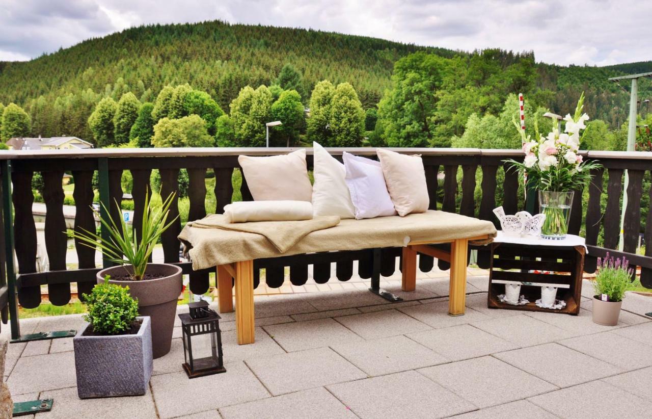Flair-Hotel Waldfrieden Schwarzatal Экстерьер фото