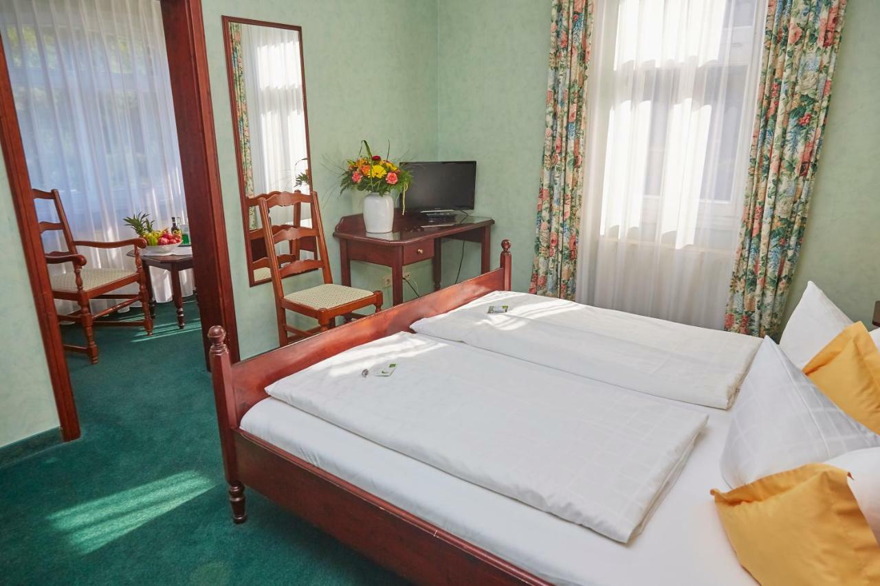 Flair-Hotel Waldfrieden Schwarzatal Экстерьер фото